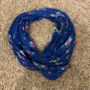 Double loop blue floral infinity scarf